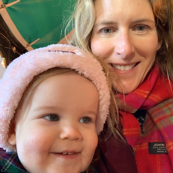 Meet your Posher, Moni - Picture 1 of 1